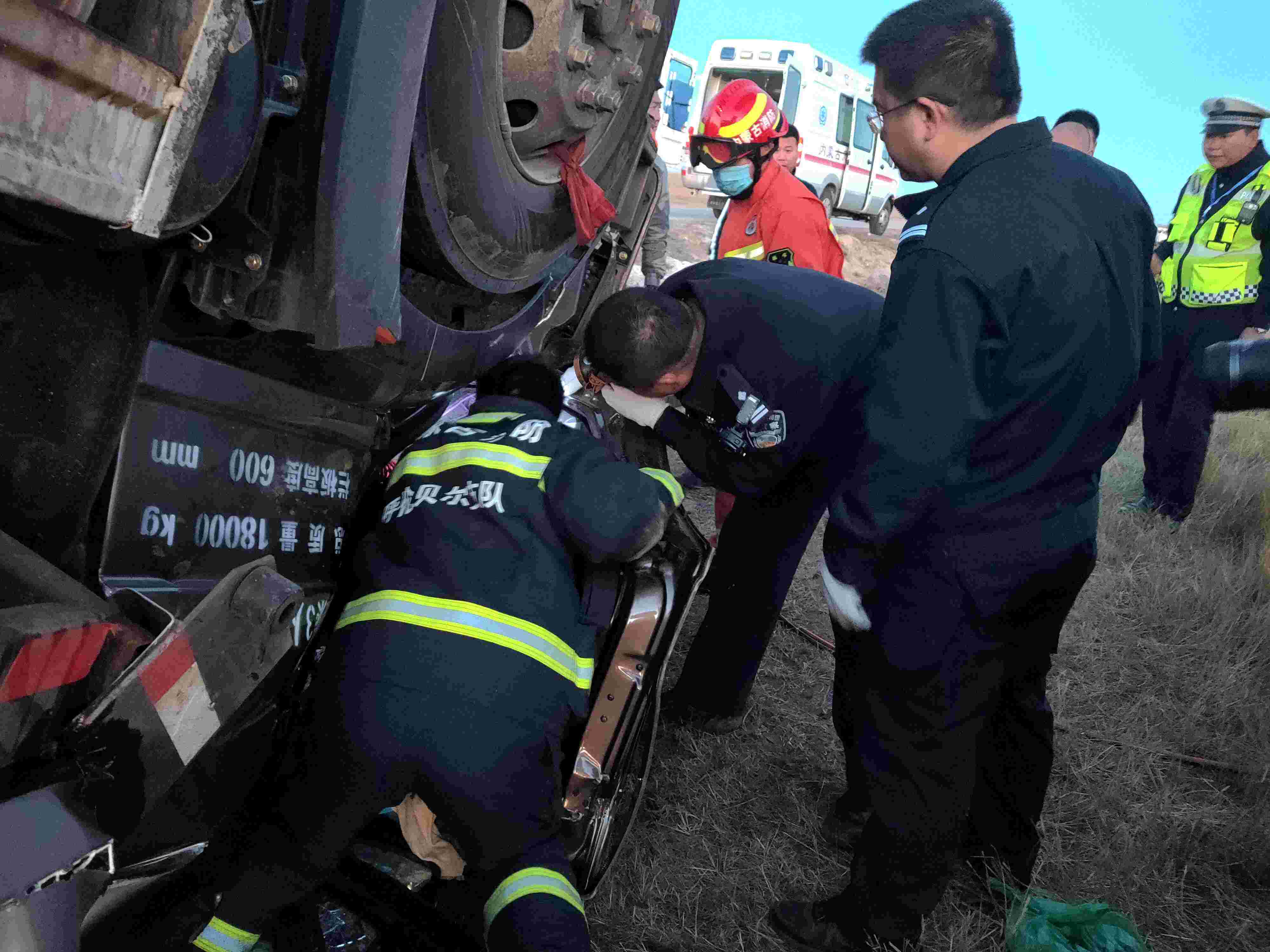 图片3.jpg 图片3.jpg