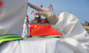 力保国庆口岸畅通 锻造国门铜墙铁壁