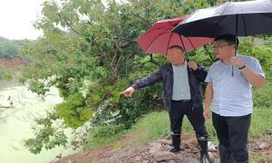 只有扎根泥土 才能懂得人民