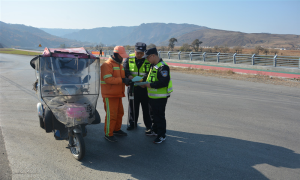 秋收农忙重安全 道路安全记心间