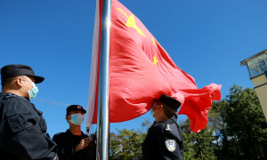@祖国母亲，请查收移民管理警察的深情告白