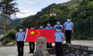 在“疫”线，清澈的爱只为祖国