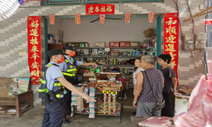 峒中边境派出所与驻地党委政府联手“扎篱笆”“织法网”
