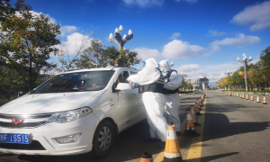 霍尔果斯边境派出所加强社会面管控 全力投入疫情防控工作