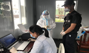 医警联动共筑疫情“钢铁防线”