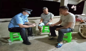 暖心“警民联系卡” 搭起便民连心桥