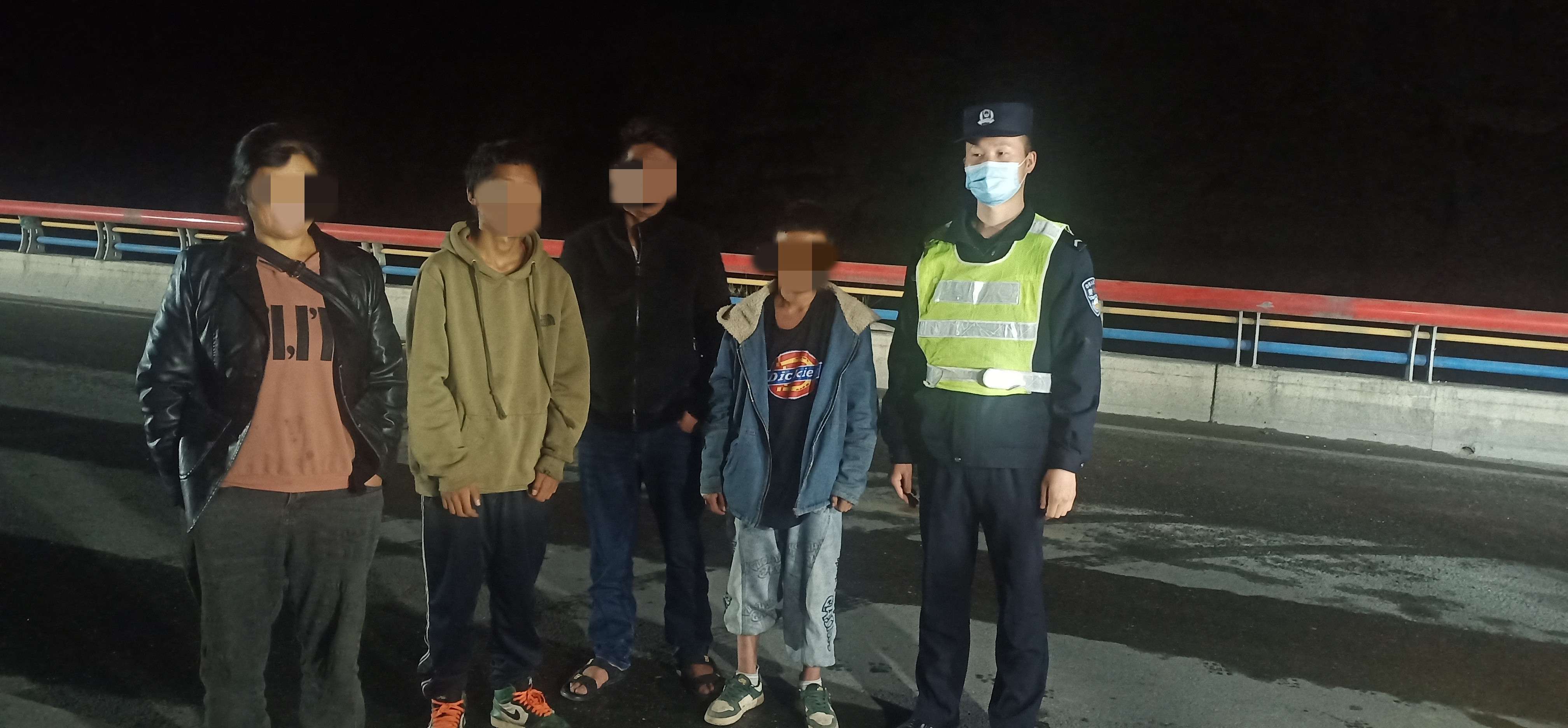 图片 2.jpg 图片 2.jpg