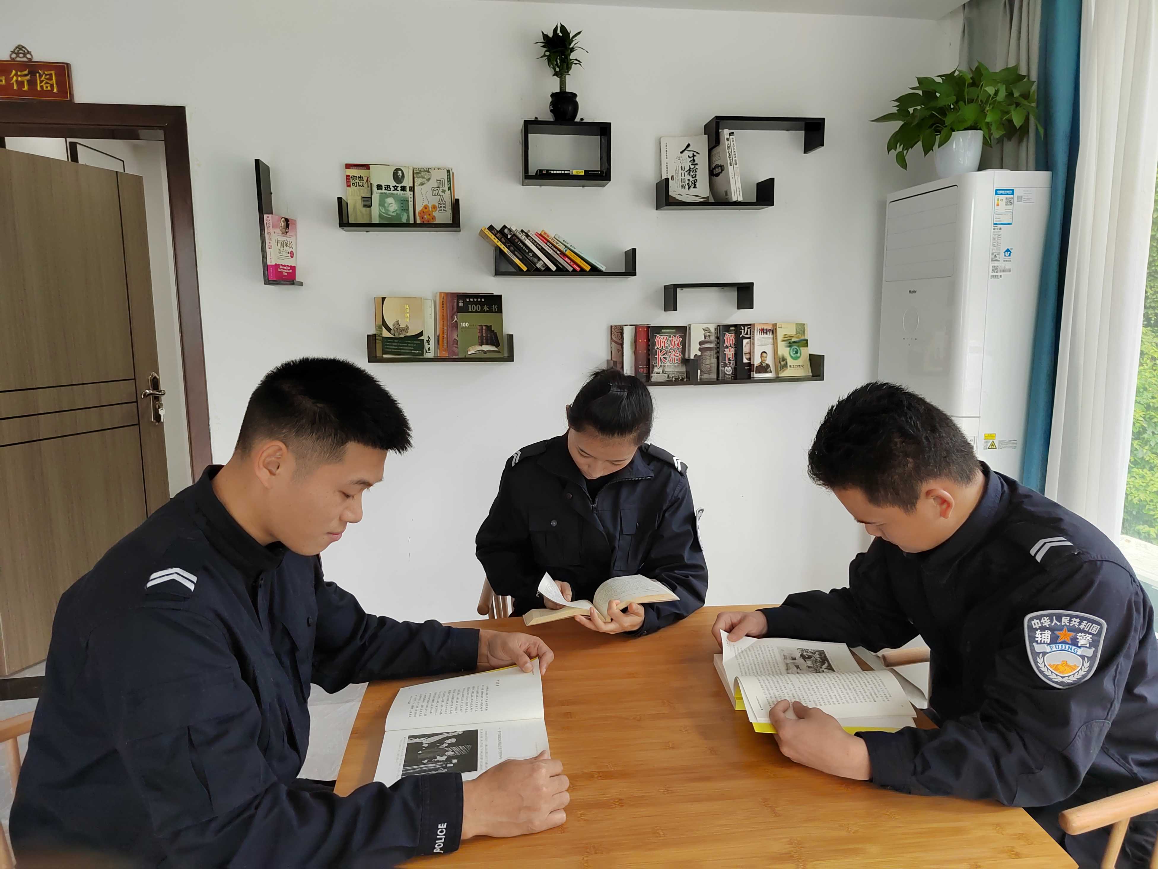 图片 19(1).jpg 图片 19(1).jpg