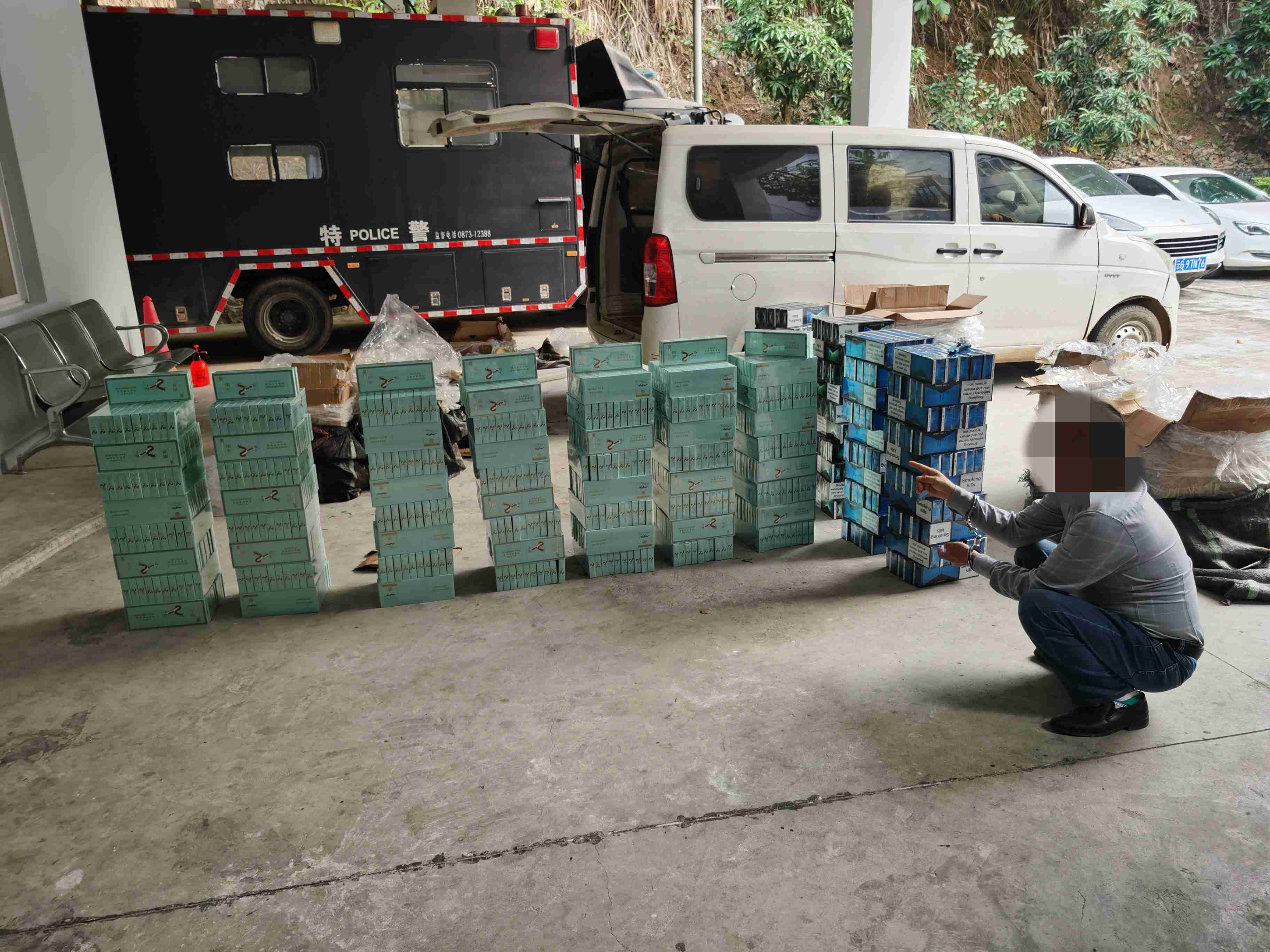 图片 1.jpg 图片 1.jpg