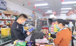 绿春边境管理大队“三个强化”开展行业场所安全检查