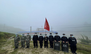 青春在千里边关闪耀
