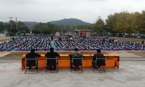 湖南辰溪县民族中学开展秋季“法治宣传进校园”活动