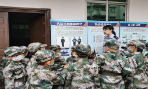 警营开放日：当萌娃遇到“110”