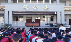 云南德宏支那边境派出所深入辖区学校开展普法宣传进校园活动