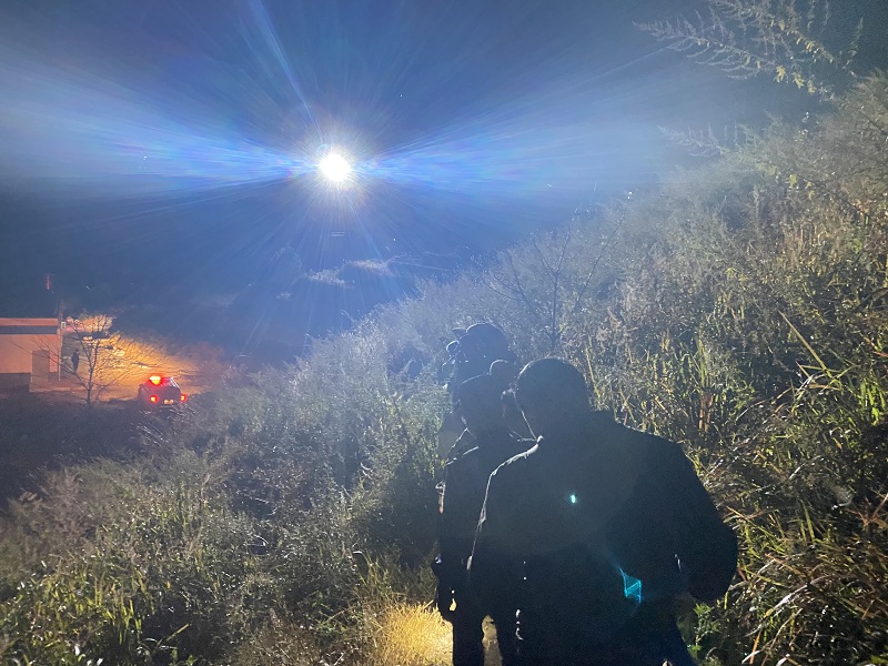 夜归.jpg 夜归.jpg