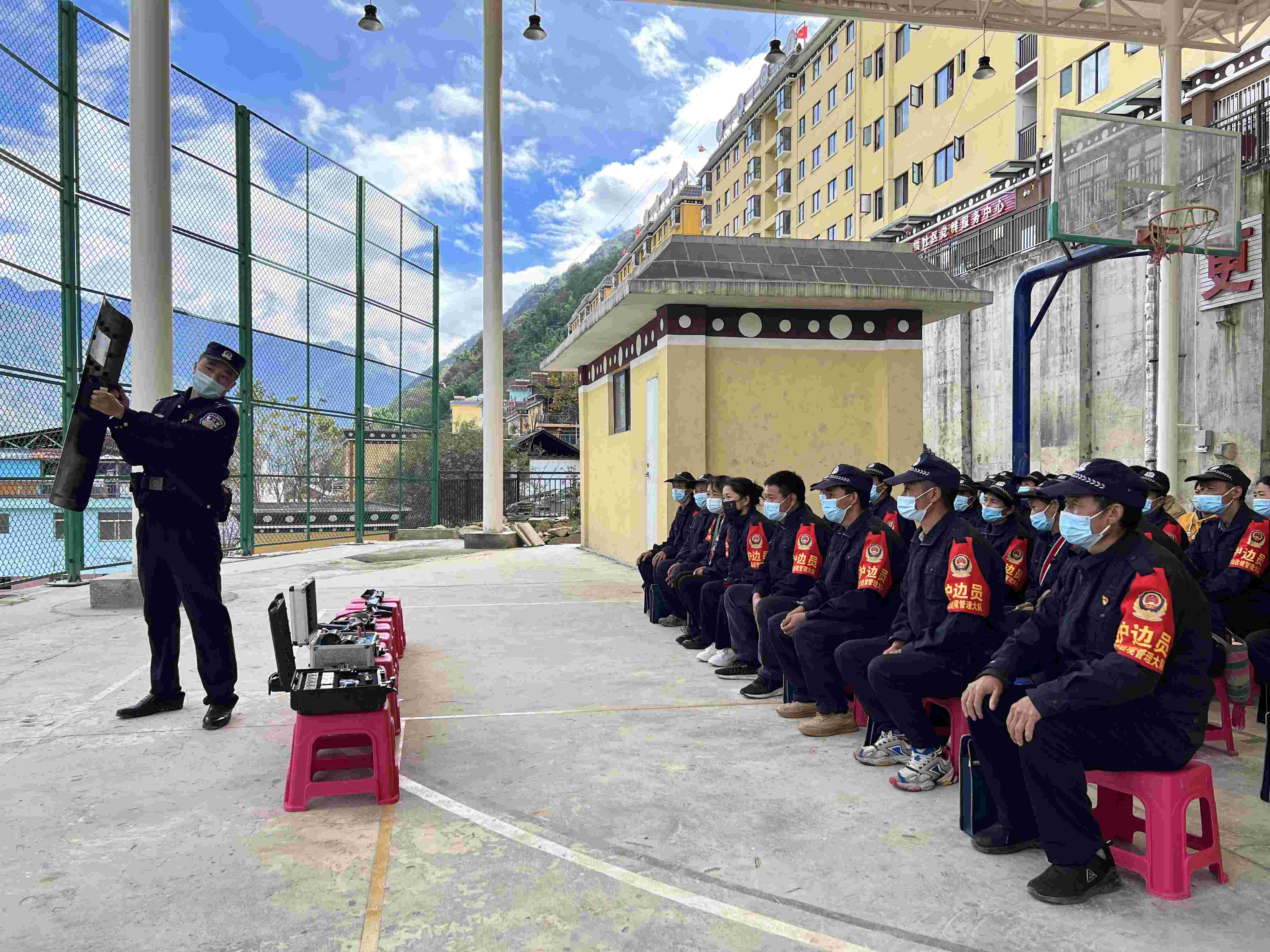 B2A79BAC-BE79-4aa6-BE23-C5048FBFBF79_lx.jpg B2A79BAC-BE79-4aa6-BE23-C5048FBFBF79_lx.jpg