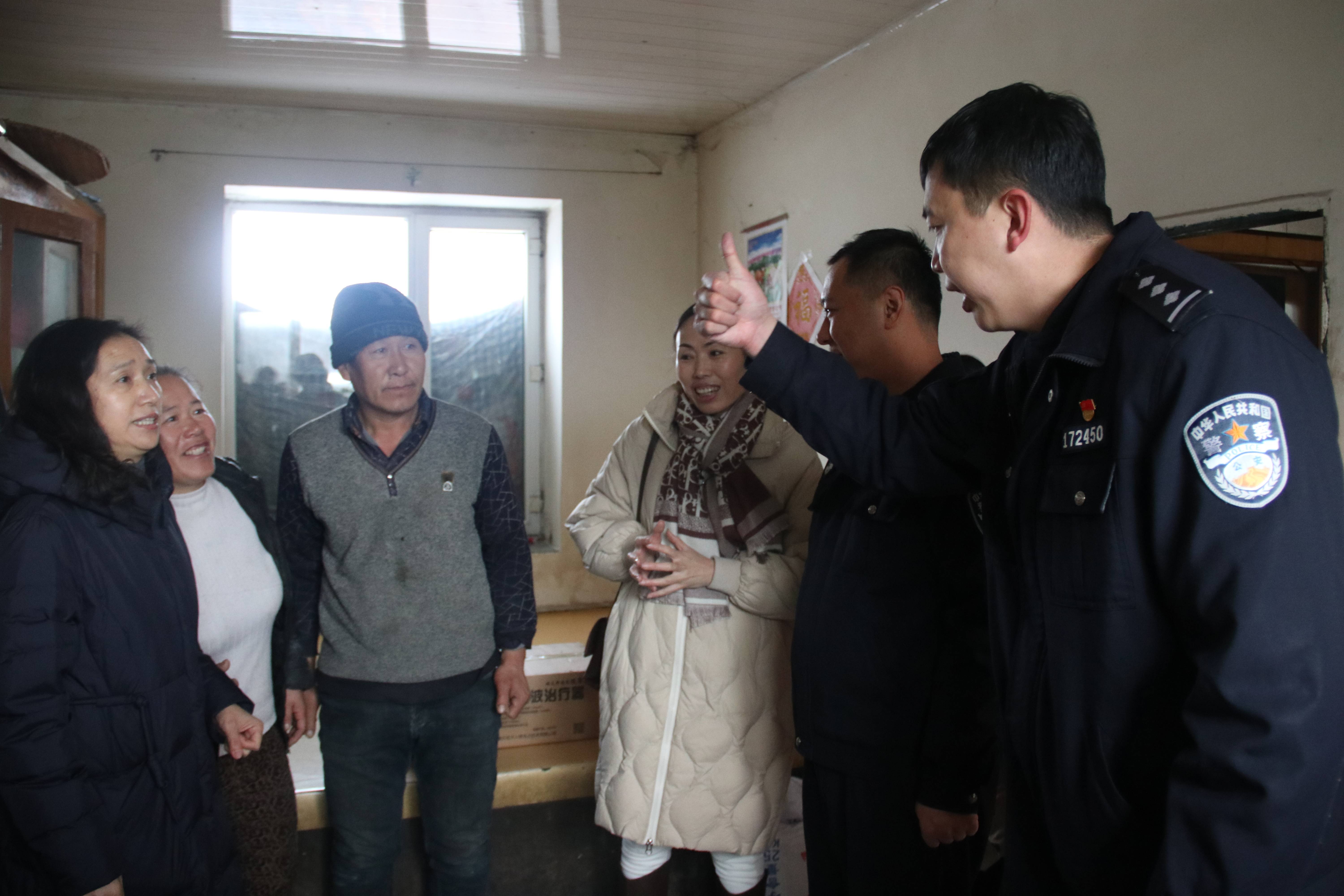 图片 1(1).jpg 图片 1(1).jpg