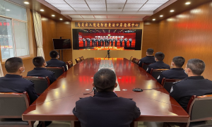 马关出入境边防检查站组织收看第五期全国“公安楷模”直播