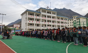 子里甲边境派出所法制宣传进校园护航青少年