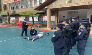 独龙江边境派出所开展现场急救训练