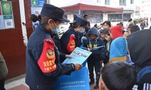 子里甲边境派出所“警花”禁毒宣传“不打烊”