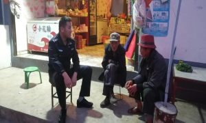 防诈知识送上门 守住群众“钱袋子