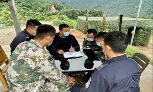畹町出入境边防检查站卡场分站多措并举深入学习党的十九届六中全会精神