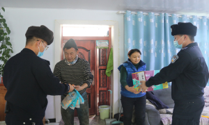 民族团结一家亲  警民牵手心连心