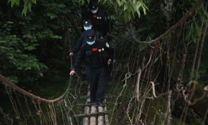 卫国戍边写忠诚