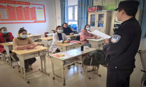 膘尔托考依边境派出所开展冬季安全防范知识宣传活动