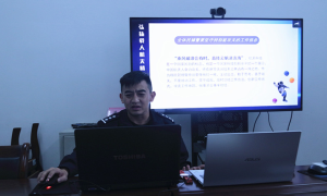 读懂载人航天精神 汇聚磅礴力量