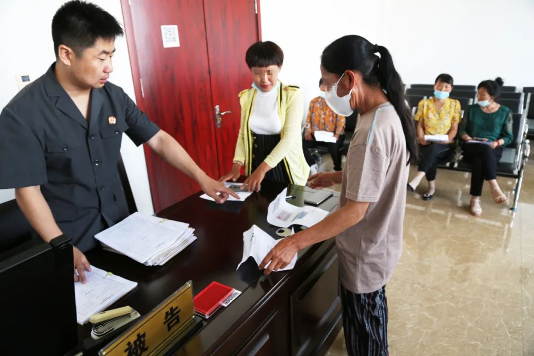 法治2.jpg 法治2.jpg