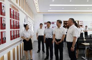 富锦市举行佳木斯地区首家“党建书苑”揭牌仪式