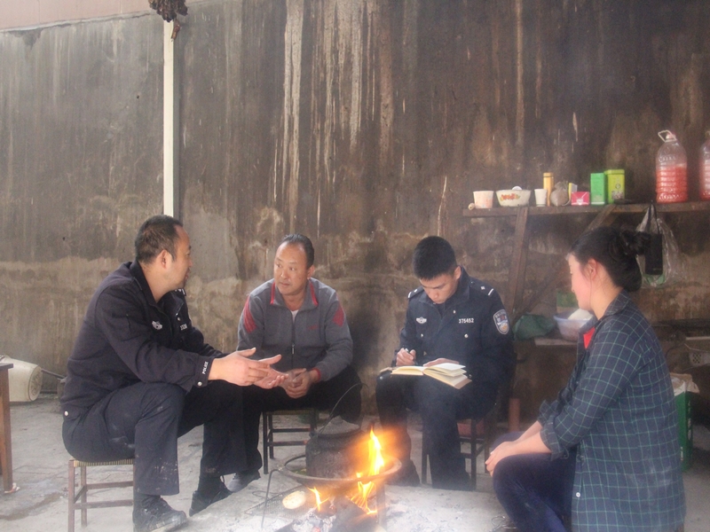 线索摸排.JPG