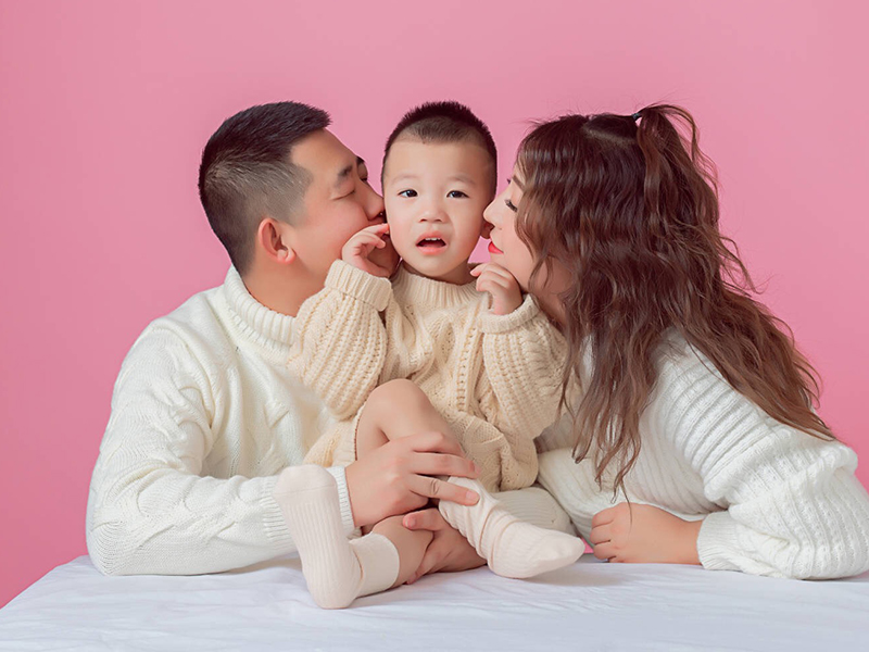 4.民警郝海传与妻子合照.jpg 4.民警郝海传与妻子合照.jpg