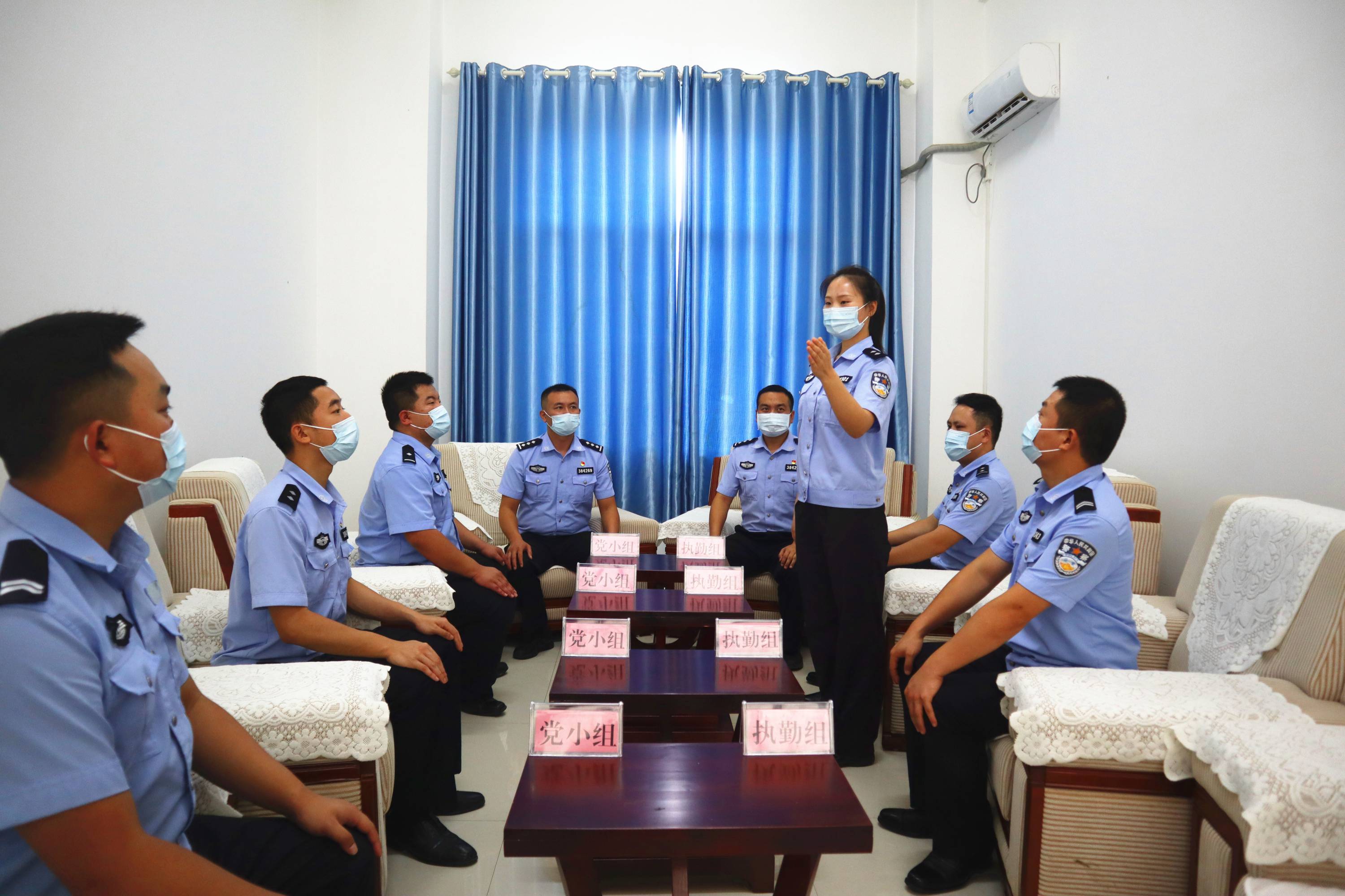 7.党支部联合.jpg 7.党支部联合.jpg