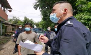 勐啊边境民警11小时追回8名群众被盗橡胶