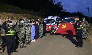 构筑抗疫守边坚固“长城”