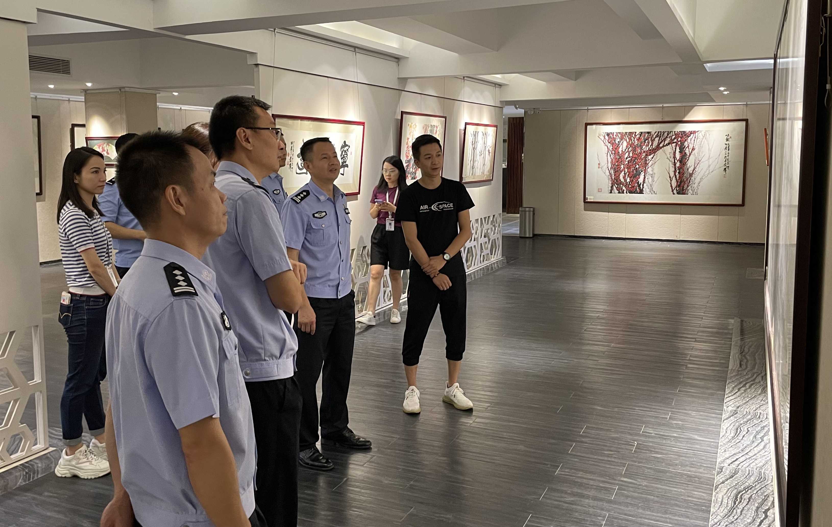 参观袁机美术馆 (6)_看图王.jpg 参观袁机美术馆 (6)_看图王.jpg