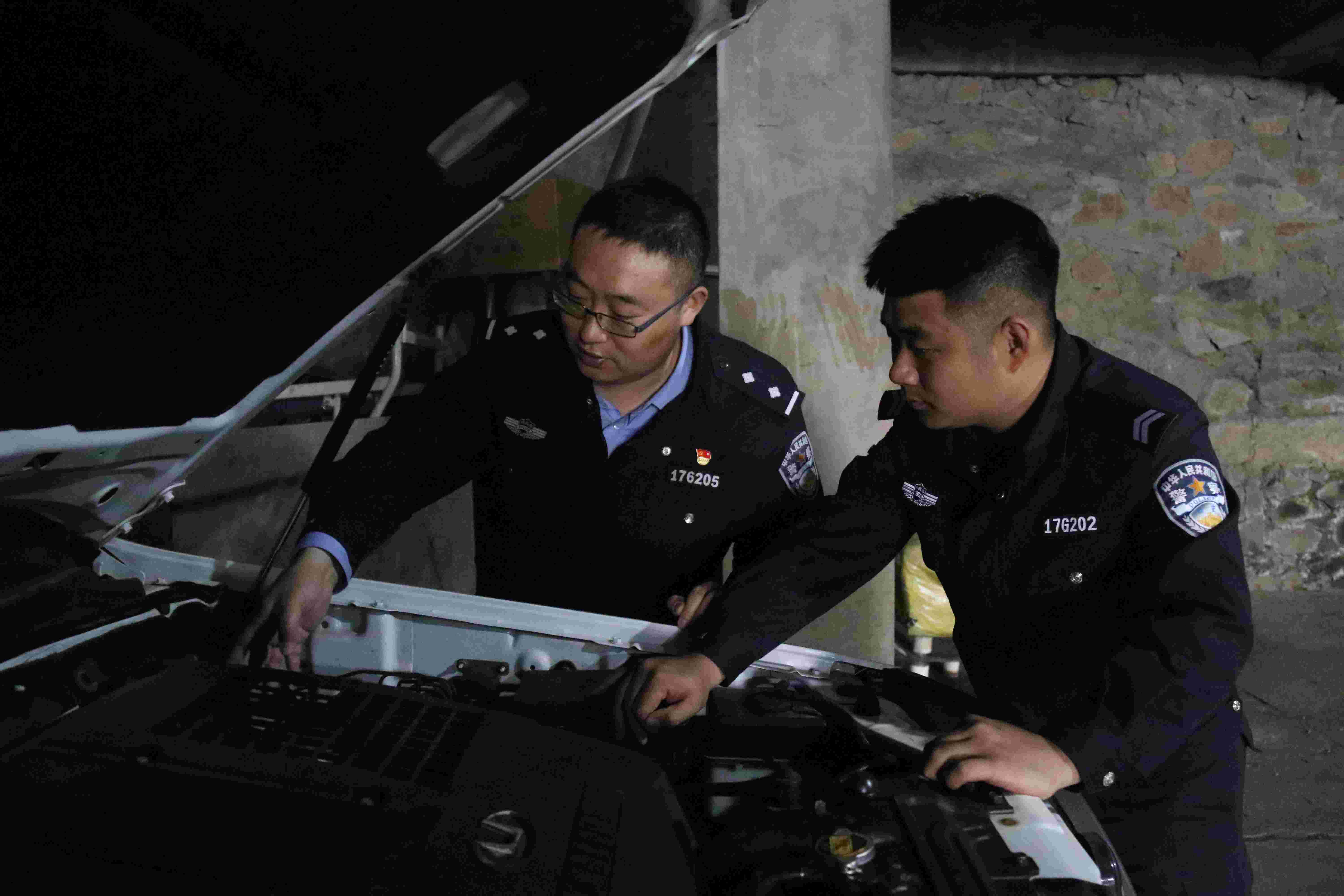 图片 1(1).jpg 图片 1(1).jpg