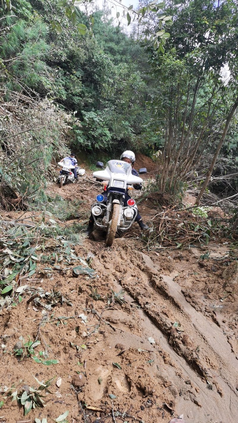 图片 1.jpg 图片 1.jpg