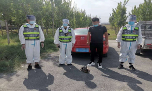伊犁移民管理警察救助一只“三有保护”动物
