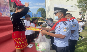 来自“铜墙铁壁”一线的“请假条”