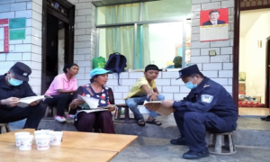 中秋节，我的警察“爸爸”来看我