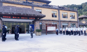软件硬件齐发展 秩序正规面貌新——云南红河金平、绿春边境管理大队召开正规化建设现场会