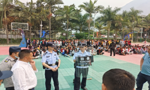 云南怒江上江边境派出所全力打通护校安园“最后一公里”