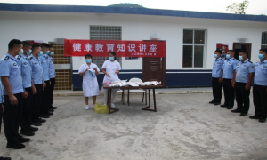 云南怒江上江边境派出所开展疫情防护知识培训