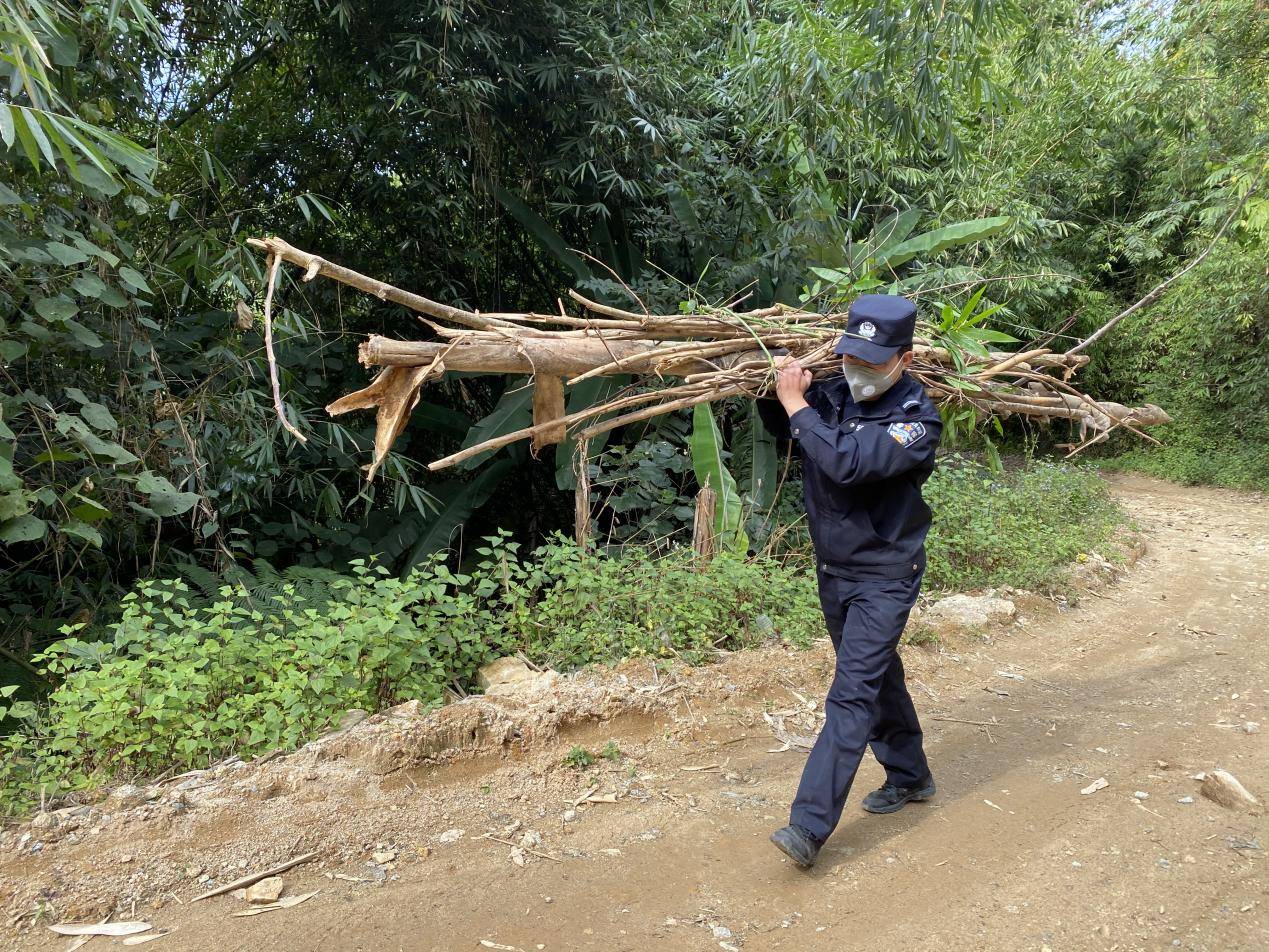 图片 2(1).jpg 图片 2(1).jpg