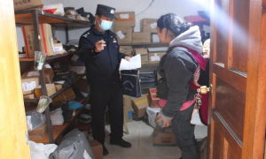 石月亮边境派出所扎实开展辖区快递行业安全检查