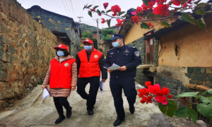 福建安溪：“红蓝”组合帅气又给力